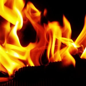 Read more about the article What do I do if I’m caught in a fire?